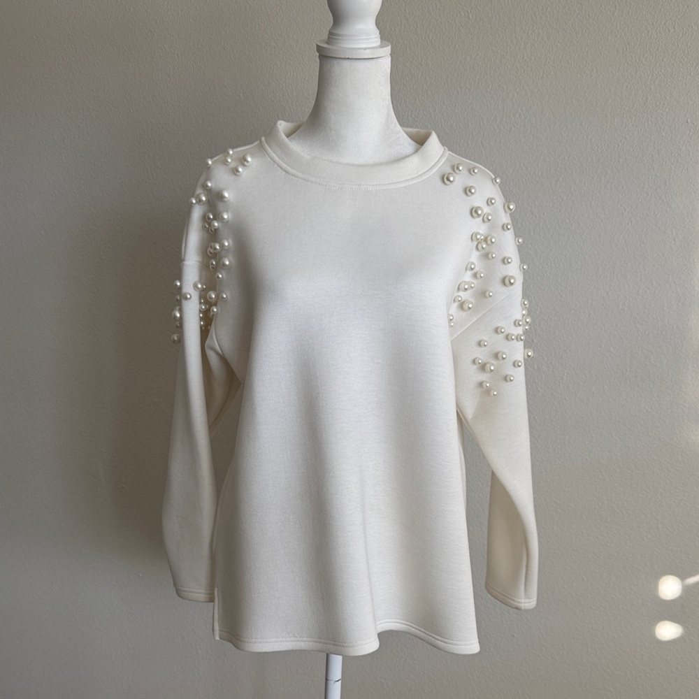 Chic Pearl-Embellished White Sweatshirt - Picture 1 of 9